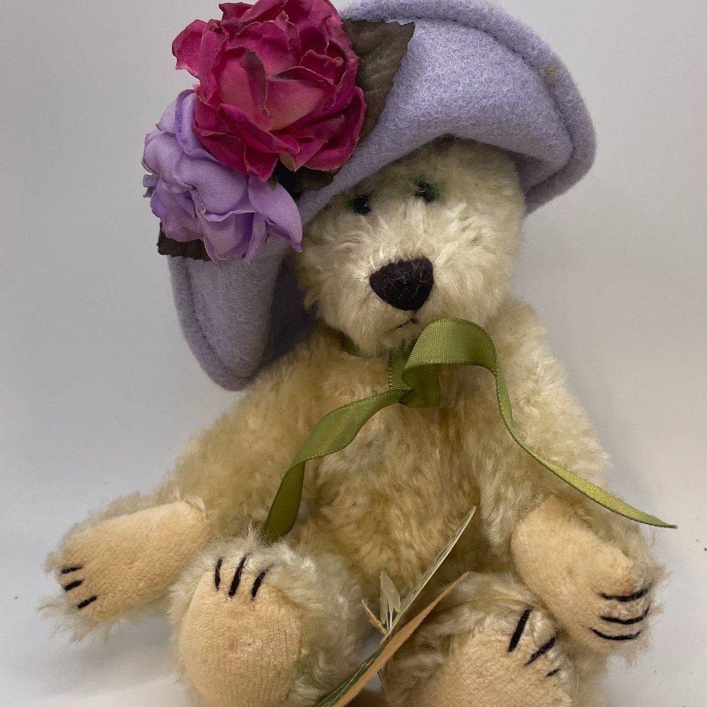 Boyds Bears Twila Higgenthorpe Plush Bear